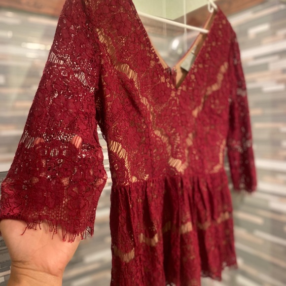NWT Maeve Anthropologie Maroon Lace Lined Peplum Top - Picture 5 of 12